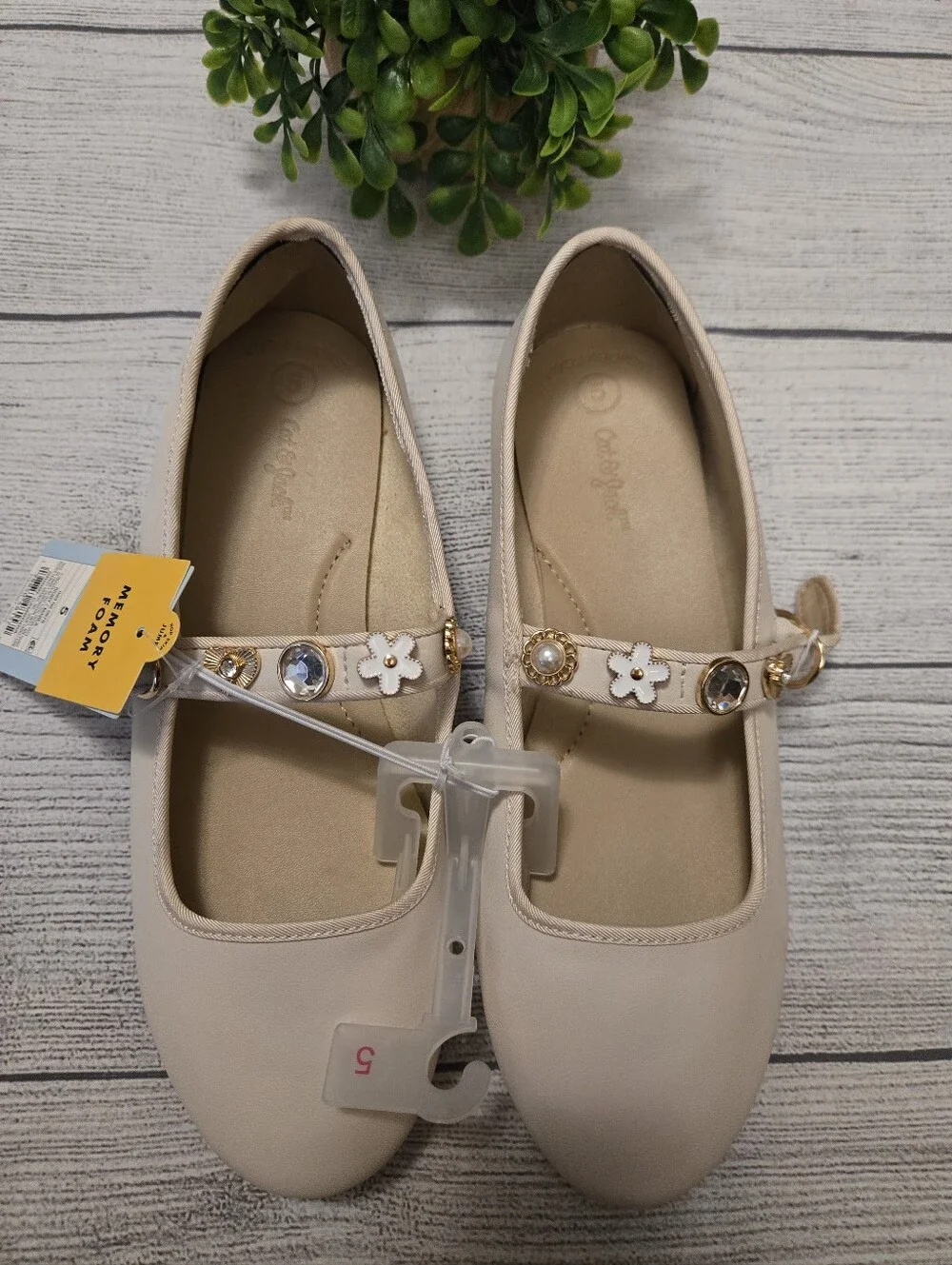 Cat & Jack Kids' Marla Charm Ballet Flats